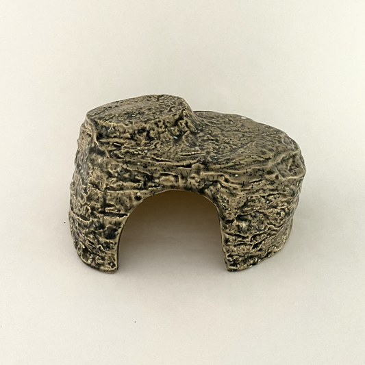 Medium Cave Rock Hide