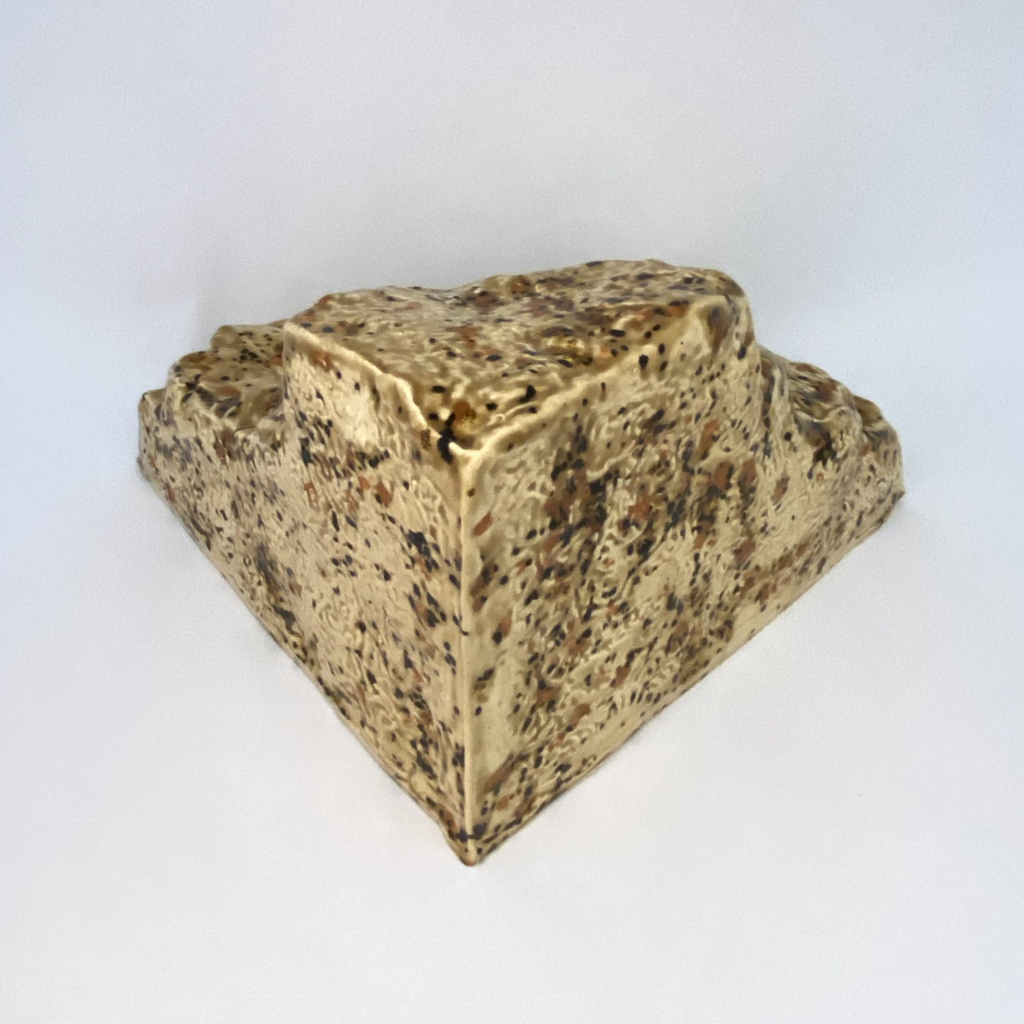 Multi-Entrance Corner Hide