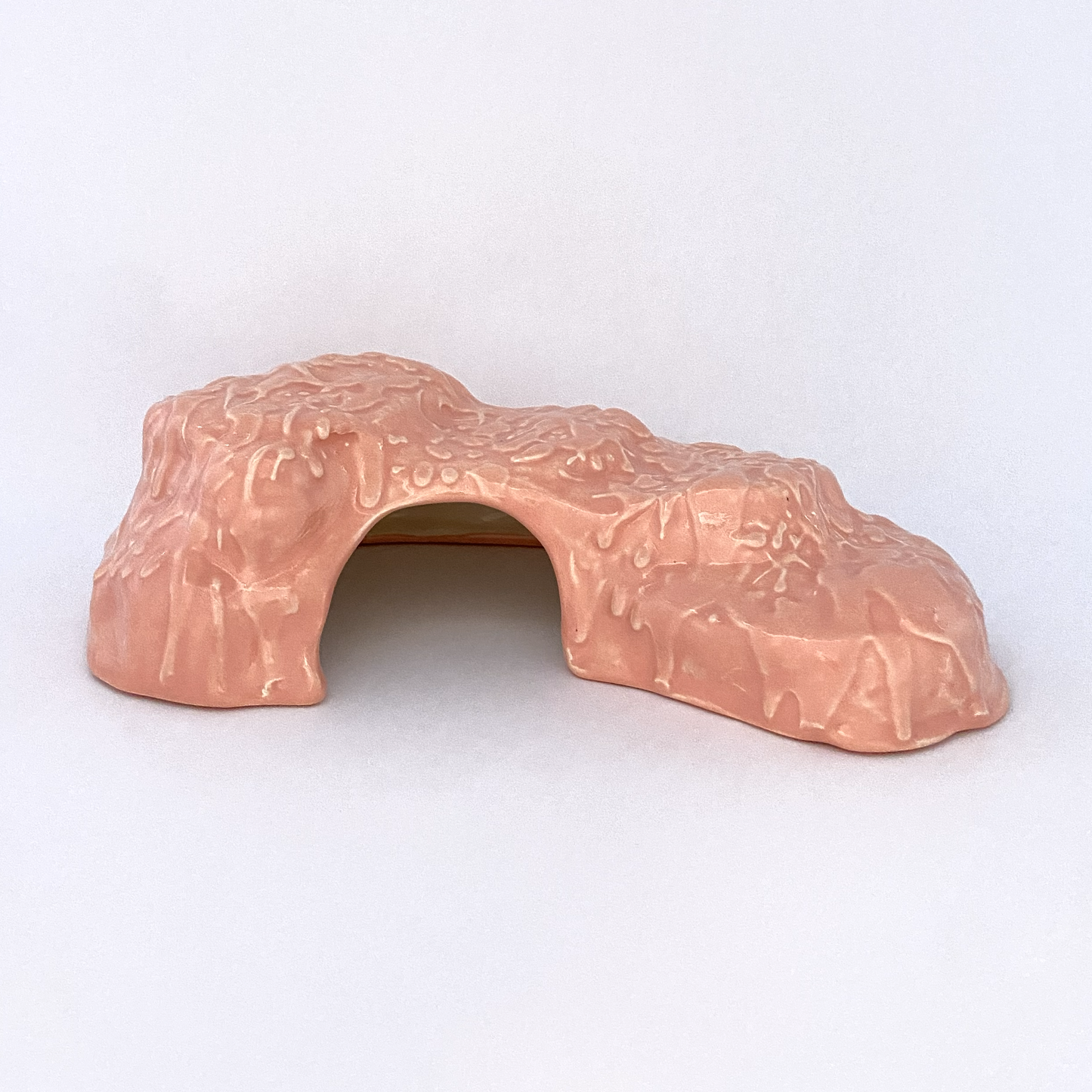 Medium Arched Rock Hide