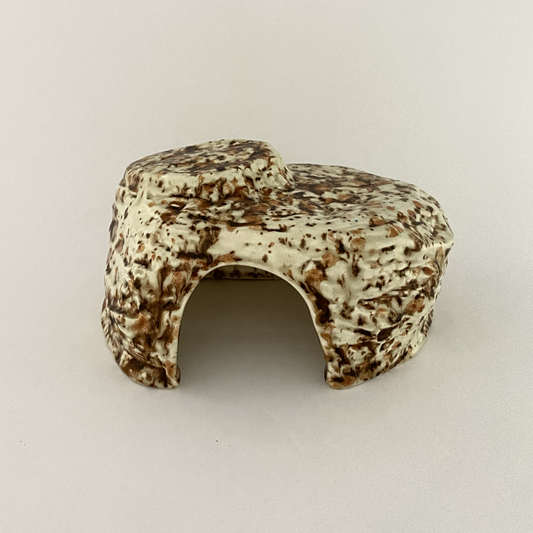 Medium Cave Rock Hide